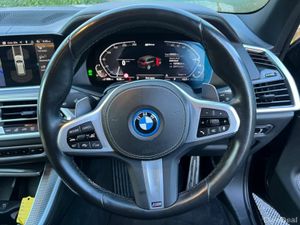 BMW X5 M-SPORT COMPETITION XDRIVE45e 3.0 PLUG-IN H - Image 4