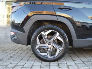 Hyundai Tucson 4WD Executive PHEV Auto - Image 4