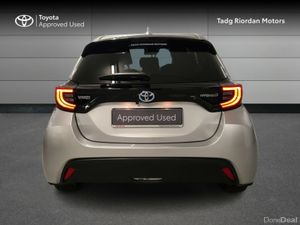 Toyota Yaris 1.5 HYBRID L/SPORT - Image 4