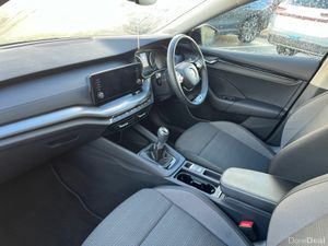 Skoda Octavia OCTAVIA AMB 2.0TDI 115HP - Image 3