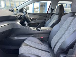 2019 PEUGEOT 3008 1.2 PETROL LOW KMS - Image 4
