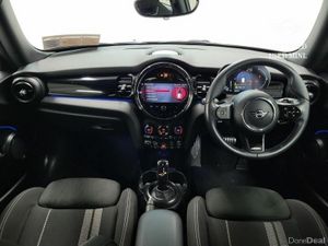 Mini Cooper 3-Door Cooper Sport - Image 4