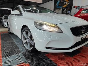 2015 Volvo V40 Low milage - Image 3