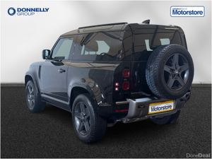 Land Rover Defender Diesel Estate X-Dynamic SE - Image 3