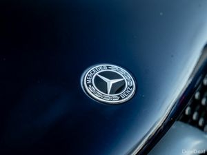 Mercedes-Benz GLE GLE 350 DE 4MATIC AMG LINE - Image 3