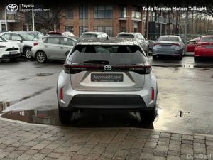 Toyota Yaris Cross SOL - Image 4