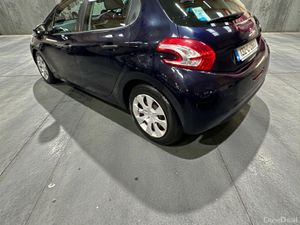 2013 Peugeot 208 1.4 HDI 70 bhp Low Mileage - Image 4