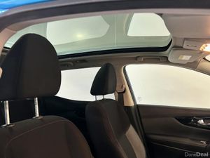 Nissan Qashqai 1.5 SV 18 4DR - Image 2