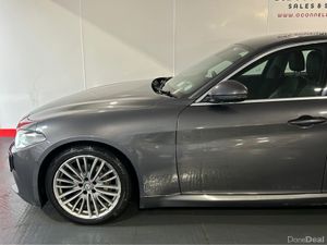 Alfa Romeo Giulia 2.2JTD 180HP SUPER LUXURY 4DR AU - Image 2