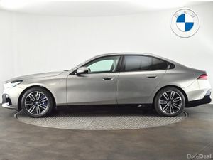 BMW i5 eDrive40 M Sport Saloon - Image 4