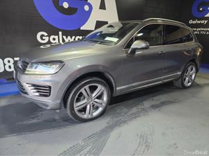 Volkswagen Touareg V6 R-LINE-FULLY SERVICED WITH N - Image 3