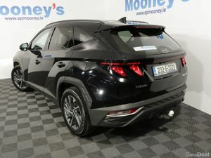 Hyundai Tucson EXECUTIVE 1.6L DIESEL SUV - Image 3