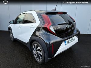 Toyota Aygo X DESIGN WHITE - Image 3