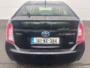 2014 TOYOTA PRIUS HYBRID LUXURY FTSH - Image 4