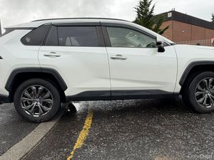 Toyota RAv4 2022 - Image 2