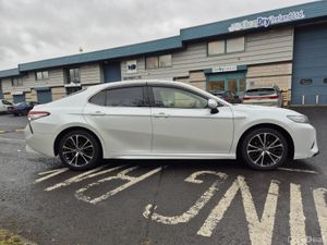 TOYOTA CAMRY / 2020 / 2.5 PETROL HYBRID /AUTOMATIC - Image 4