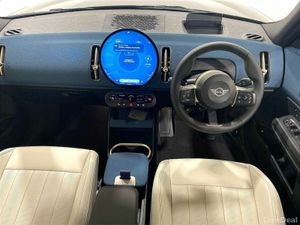 Mini Countryman C - Image 4