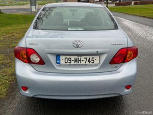 Toyota Corolla 2009 trade sale - Image 4