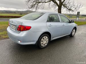Toyota Corolla 2009 trade sale - Image 3