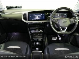 Opel Mokka Ultimate-elec-auto 4DR * Very Low Mille - Image 4