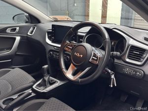 Kia Ceed 1.6 D MHEV K2 MY23 5DR - Image 2