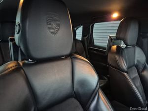 Porsche Cayenne PLATINUM SUPERCHARGED PHEV 416BHP - Image 3