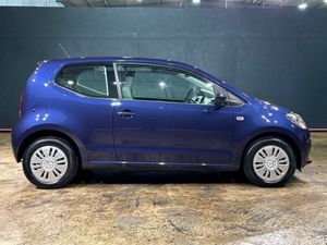 Volkswagen up! 1.0 AUTOMATIC - 3DR - HEATING / AC - Image 3