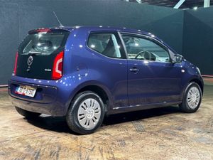 Volkswagen up! 1.0 AUTOMATIC - 3DR - HEATING / AC - Image 4