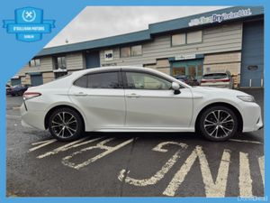 Toyota Camry /2020/2.5 PETROL HYBRID/AUTOMATIC - Image 4