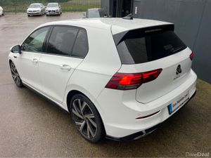 Volkswagen Golf 241 R-LINE 2.0 TDI 150HP AS NEW!! - Image 4