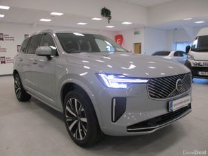 Volvo XC90 T8 CORE PHEV 7 SEATER 2025 - Image 3