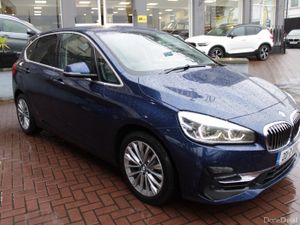 218D SE LUXURY EDITION 5DR ESTATE AUTO // MINT CON - Image 2