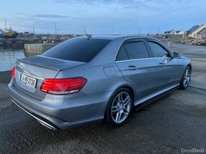 Mercedes-Benz E-Class E220 CDI AMG Sport 4DR Auto - Image 4