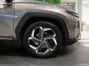 Hyundai Tucson 2WD Executive Plus HEV Auto - Image 4