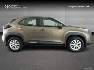 Toyota Yaris Cross YARIS CROSS LUNA - Image 3