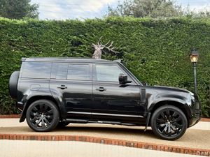 3.0 110 Defender Urban Spec 3 Seats with vat - Image 3