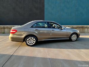 11 Mercedes-Benz E-Class E 200 CDI BlueEfficiency - Image 3