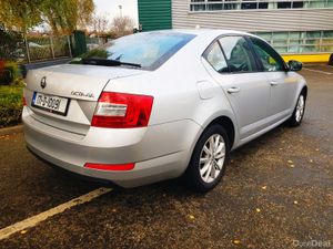171 SKODA OCTAVIA Low KM Warranty NCT TAX V.Clean - Image 4