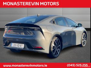 Toyota Prius PLUG-IN HYBRID - Image 3