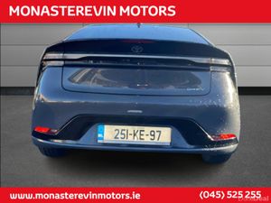 Toyota Prius PLUG-IN HYBRID - Image 4