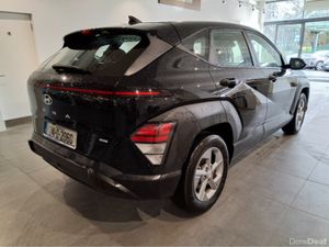 Hyundai KONA HYBRID SIGNATURE Only 9000 kms - Image 2