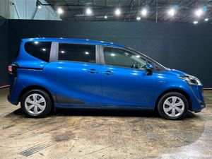 Toyota Sienta HYBRID AUTOMATIC 1.5L - 7 SEATER - P - Image 3