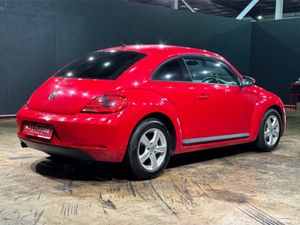 Volkswagen Beetle AUTOMATIC 1.2L TSI - FACTORY ALL - Image 4