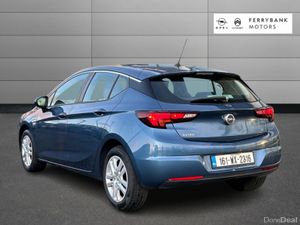 Opel Astra SC 1.4 I 100PS 5DR - Image 4