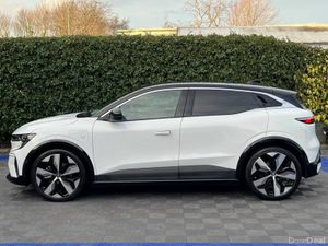 Renault Megane E-Tech TECHNO EV60 // APPLE CARPLAY - Image 3