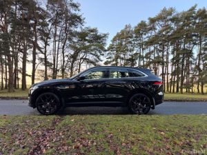 Jaguar F-Pace  Chequered 180BHP Diesel - Image 4