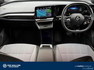 Renault Megane E-Tech EV60 220hp Techno - Image 4