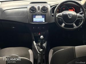 Dacia Sandero Stepway Blue dCi 95 Signature - Image 2