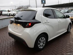 1.0 X-EDITION 5DR HATCHBACK AUTO // AS NEW CONDITI - Image 4
