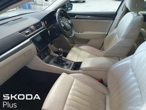 Skoda Superb Superb Style - 2 Two Year Warranty (F - Image 4